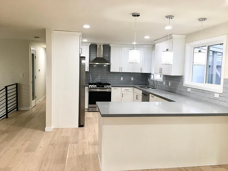 15324 Linden Ave N — Photo 5