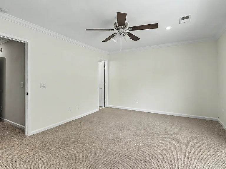 958 Myrtle Ct — Photo 15