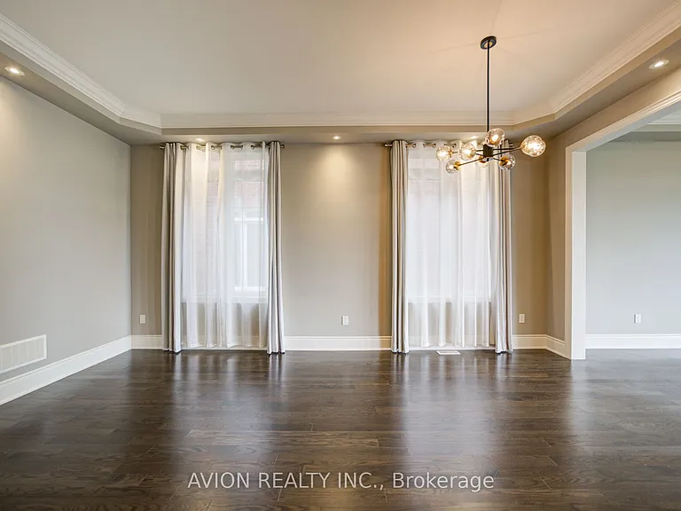 102 Joseph Hartman Cres — Photo 15