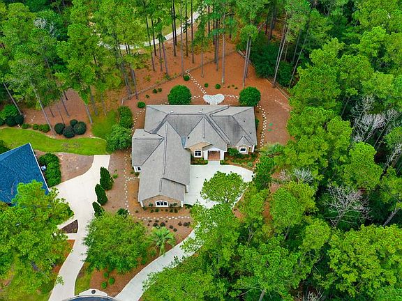 2nd image of 8032 Wexford Ct