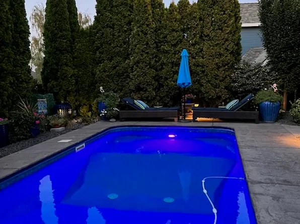 1999 Newhaven Loop, Richland, WA 99352