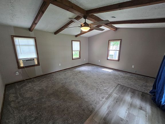 3rd image of 205 Railroad St