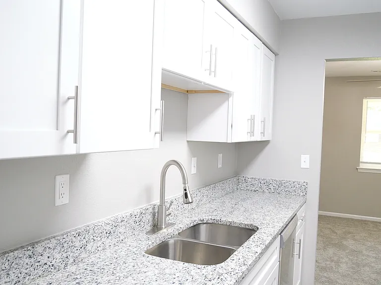 6021 Camellia Dr #A — Photo 17