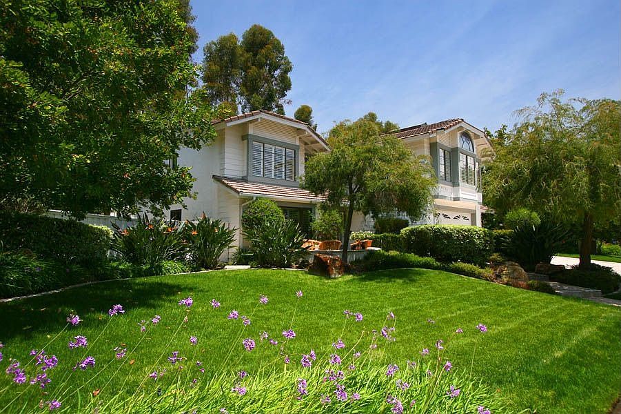 Quiet and peaceful located in prestigious Crown Pointe 