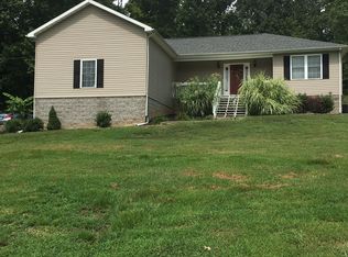 1730 Wolf Hollow Rd, Manitou, KY 42436