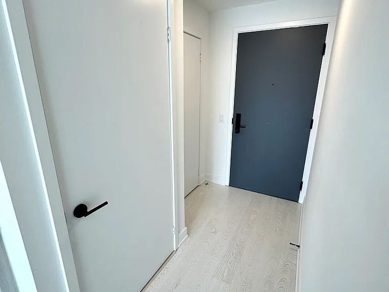 308 Jarvis St #1612 — Photo 6