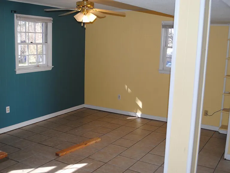 1500 Westchester Rd — Photo 15