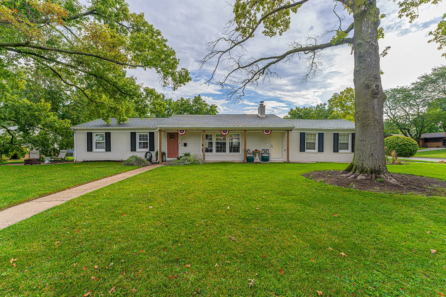 220 Mecherle Dr photo 1