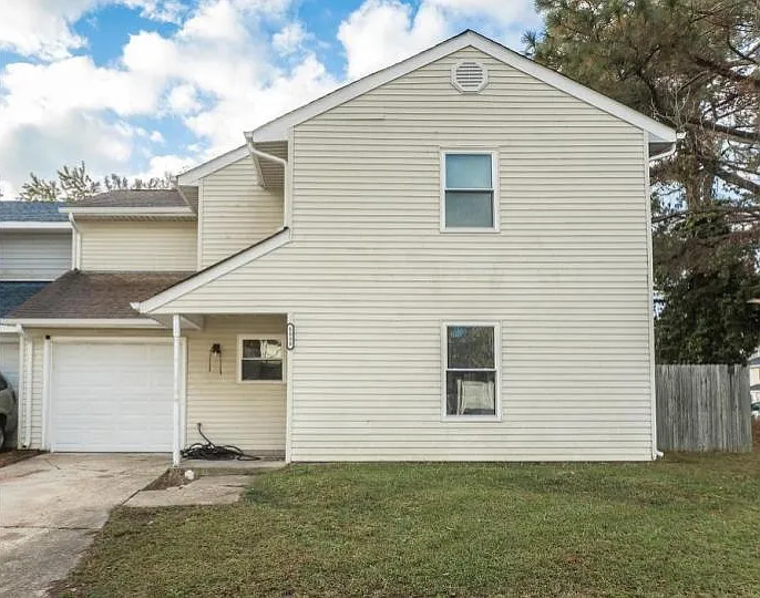 4 bed, 2.5 bath, 1620 sqft, $1,900 — Photo 2