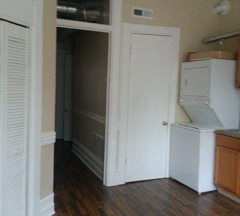 5th image of 2271 N Lincoln Ave