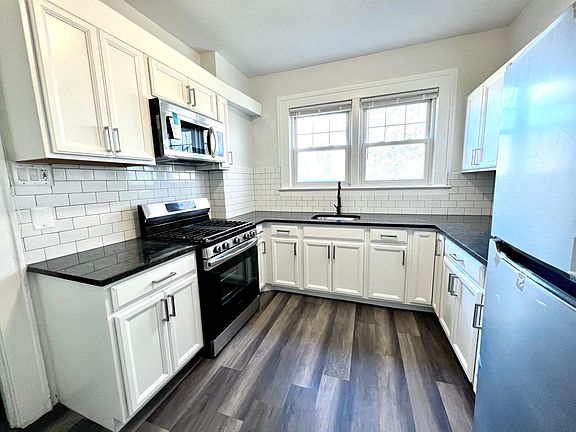 5th image of 16 Bellair Pl Floor 2