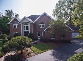 415 Cherry Creek Ln, Prospect Heights, IL 60070