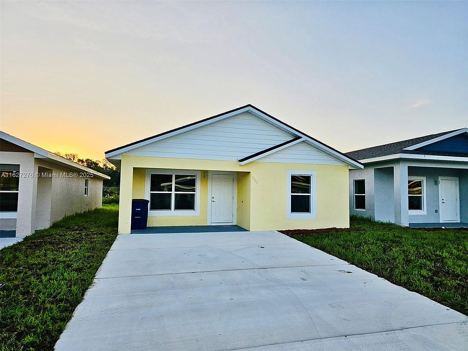 1st image of 1443 Las Villas Blvd