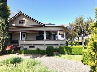 3575 Lambert Bridge Rd, Healdsburg, CA 95448