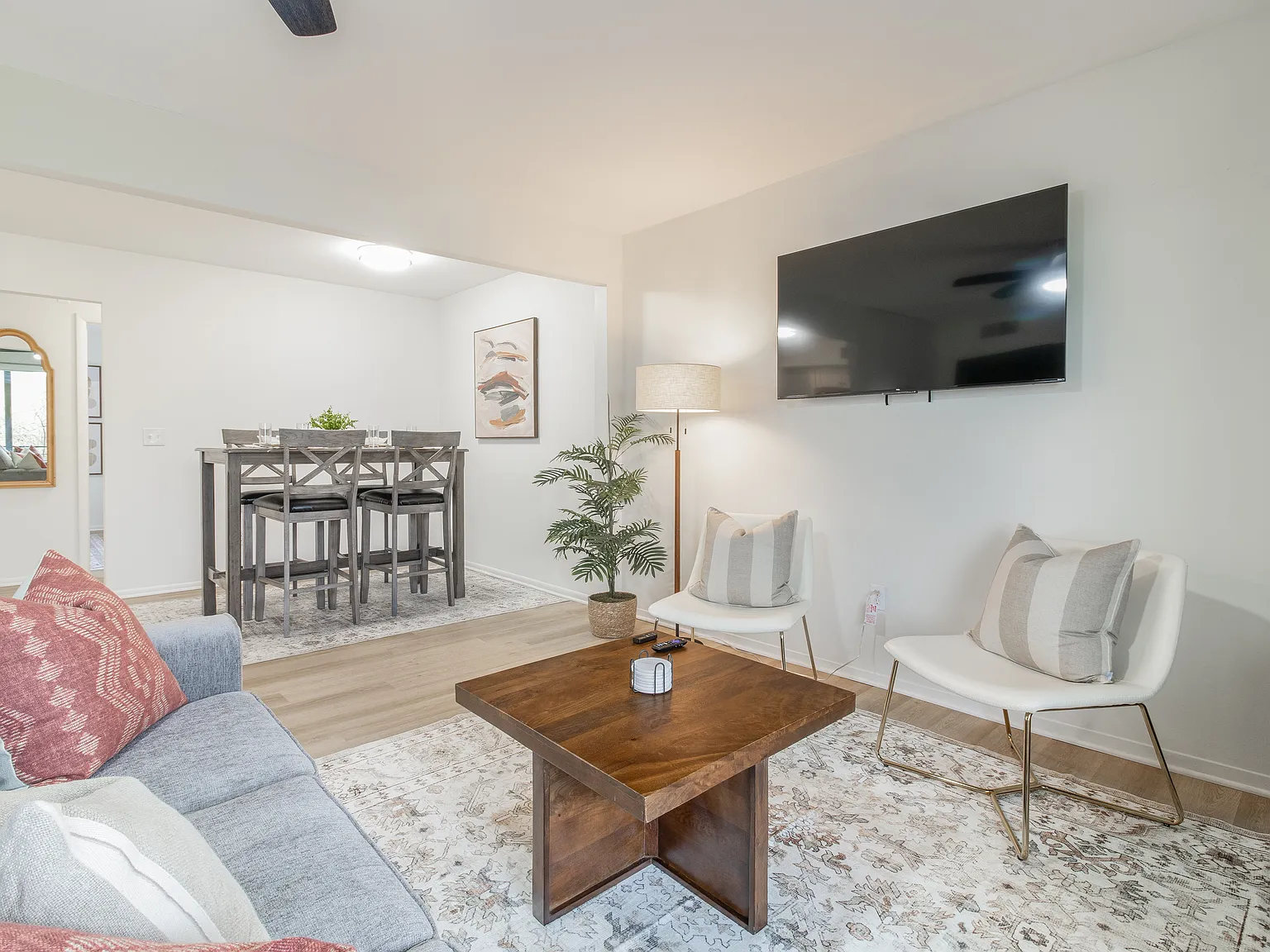 1 bed, 750 sqft, $3,500 — Photo 3