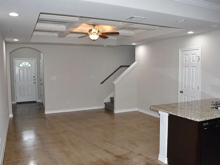 6418 Melanzane Ave — Photo 16