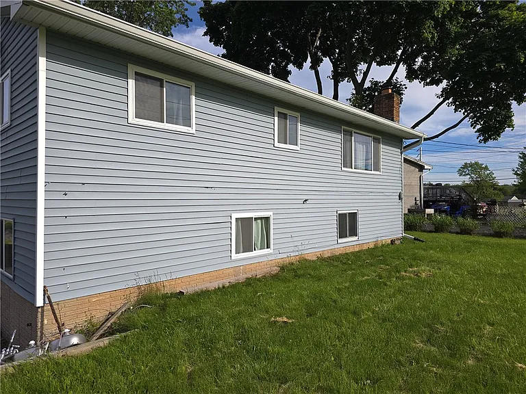 55 Agar Ave — Photo 9