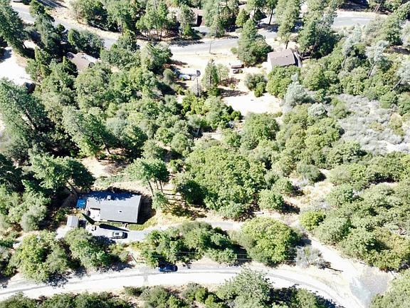 5th image of 137 Deerhaven Dr