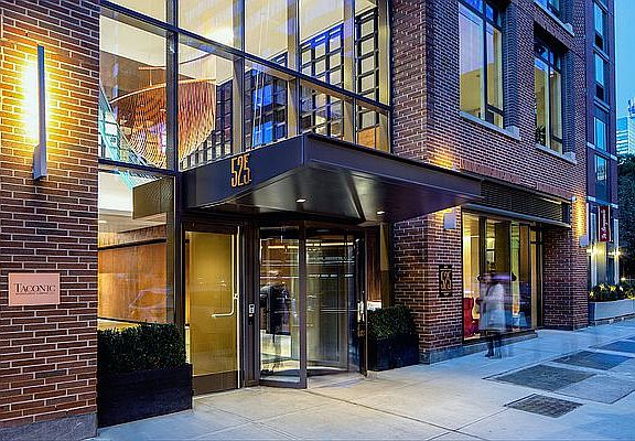 3rd image of 525 W 52nd St #5FS