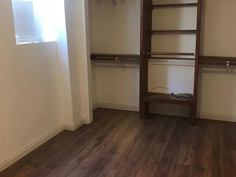 4350 York Blvd — Photo 5