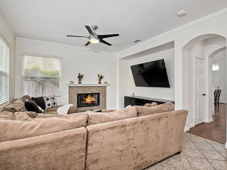 6057 Paseo Carreta — Photo 8