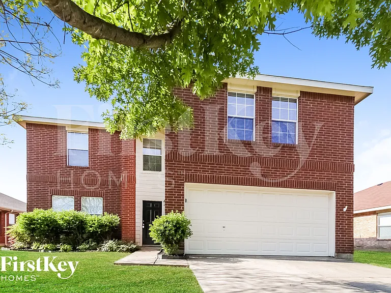 2809 Spencer Cir — Photo 2