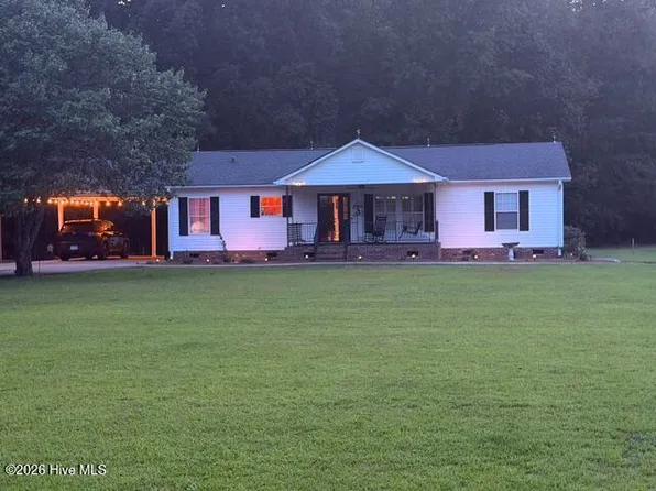 1101 Old Northeast Road, Hallsboro, NC 28442