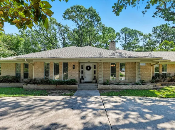 209 Pennsylvania Dr, Denton, TX 76205