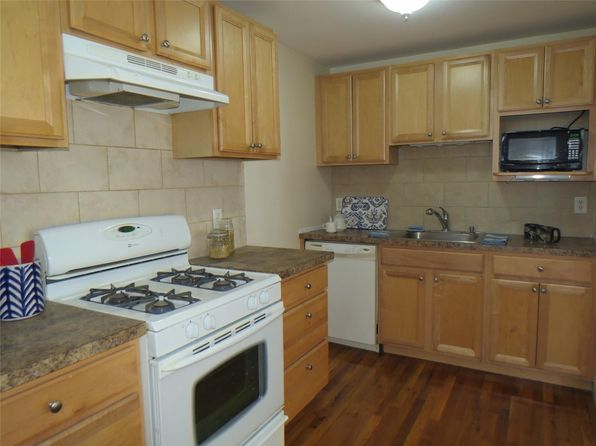 106 Newport Bridge Rd #1