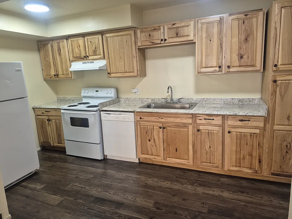 1723 W Clinton Ave #1723