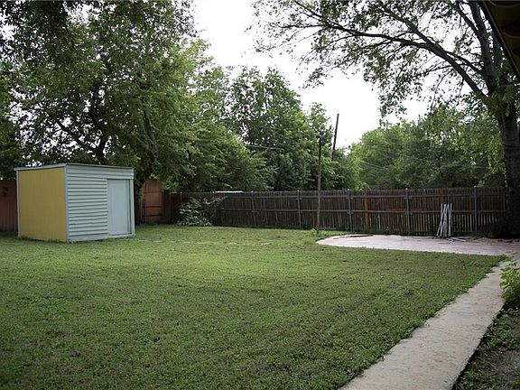 4th image of 1200 Parsons Ln