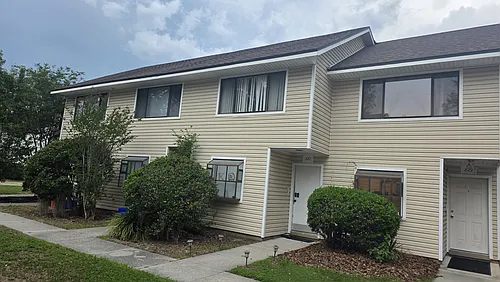825 SW 60th Ter Photo 1