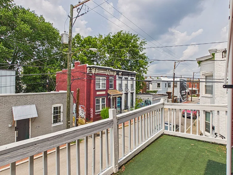 411 Gilmer St #B — Photo 12