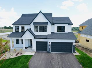16905 47th Ave N, Plymouth, MN 55446