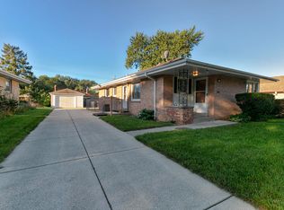 8903 W Hope Ave, Milwaukee, WI 53222