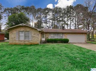 3911 Battlefield Dr NW, Huntsville, AL 35810