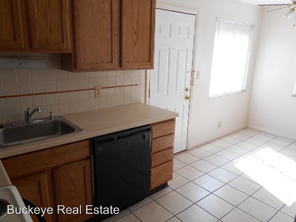 3rd image of 114 E Lane Ave APT C