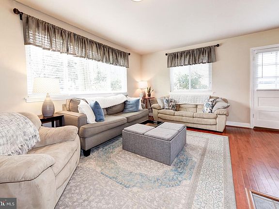 5th image of 7232 Allan Ave