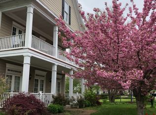 301 E G St, Purcellville, VA
