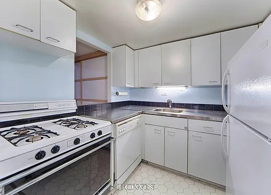 Sold by Town Residential | media 15