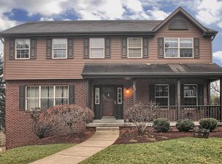 289 Lynn Ann Dr, New Kensington, PA 15068