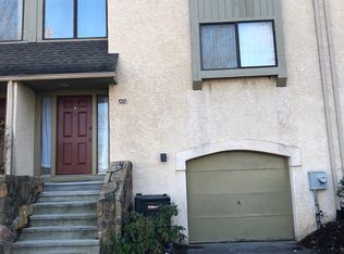 470 Lynetree Dr #22-C, West Chester, PA 19380