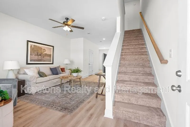 Building Photo - 940 Britton Springs Rd #404