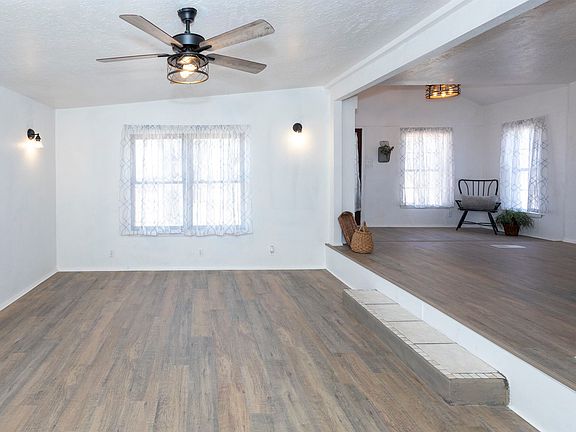 3rd image of 3105 S Plainsman Rd