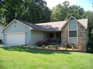 2304 Spruce Loop, Crossville, TN 38555