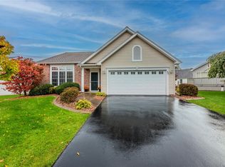 35 Parliament Cir, Rochester, NY 14616