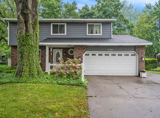 17281 Benjamin Ave, Spring Lake, MI 49456