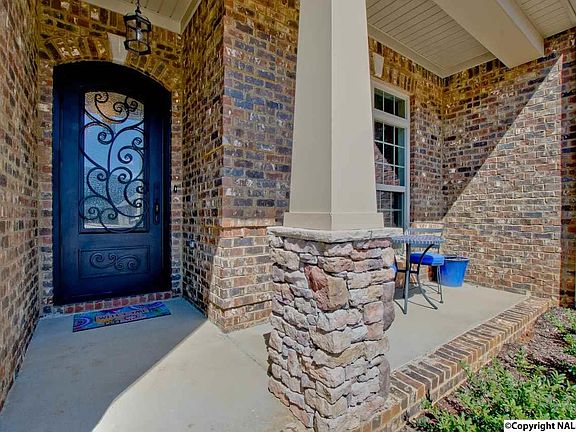 3rd image of 8127 Trail Meadow Dr