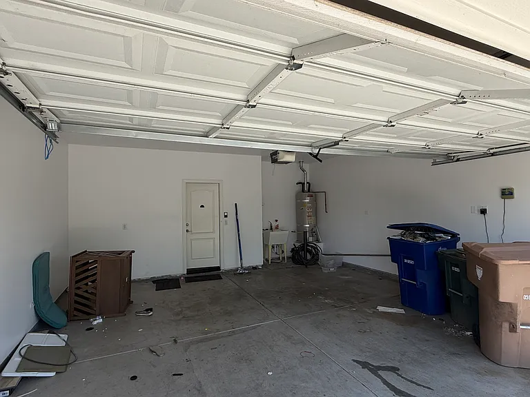 10302 Oldham Ln — Photo 49