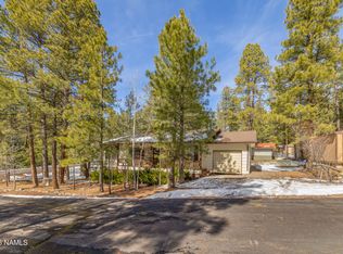1030 E Chalet Pl, Munds Park, AZ 86017